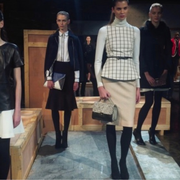 Banana Republic windowpane check peplum top - Picture 6 of 6